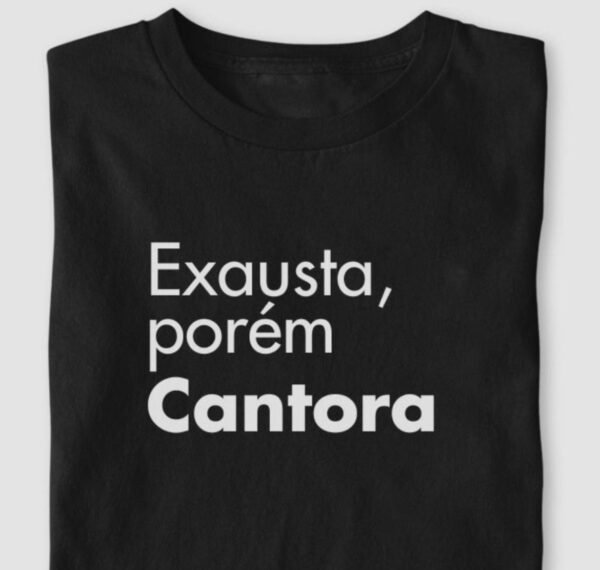 Exausta, porém cantora